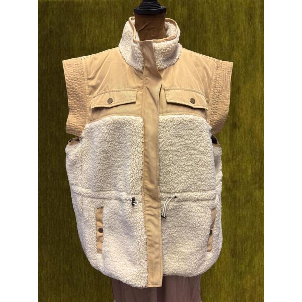 Sherpa Gorpcore Hiking Outdoor Travel Winter 7 For All Mankind Vest NWT XL